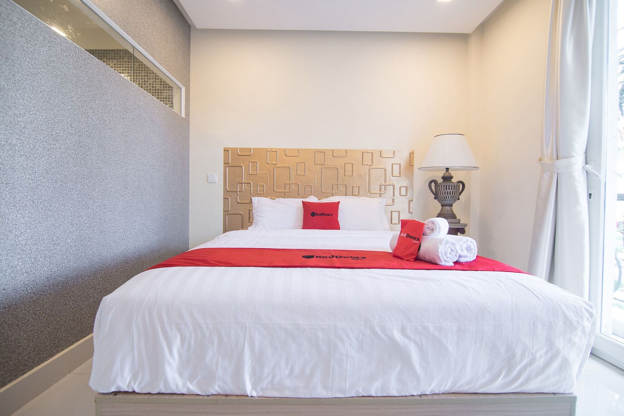 Reddoorz Plus Near Secc 2 Ho Chi Minh-stad Buitenkant foto