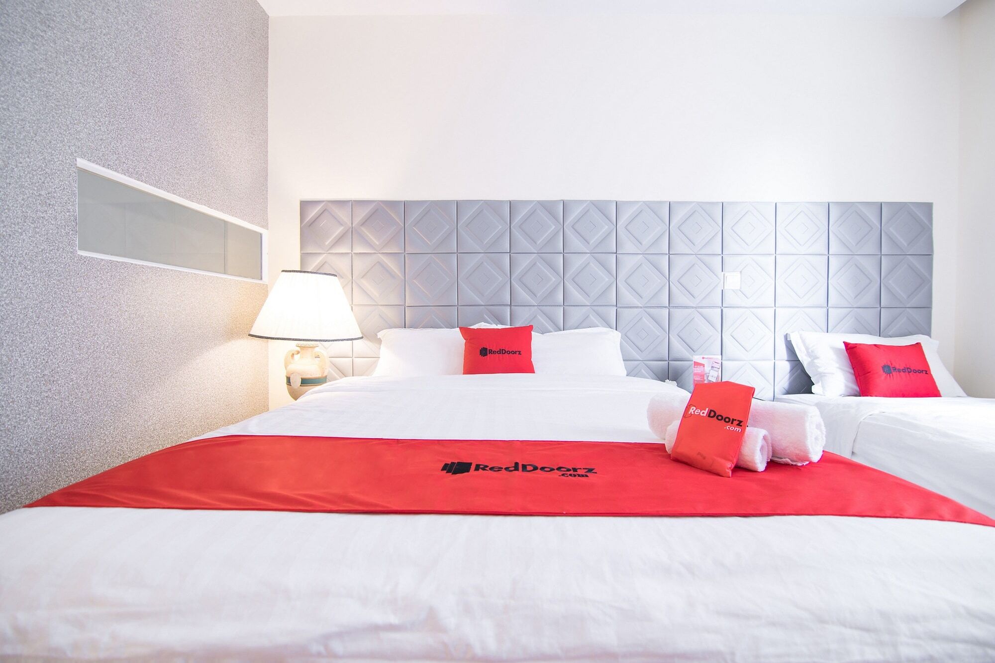 Reddoorz Plus Near Secc 2 Ho Chi Minh-stad Buitenkant foto