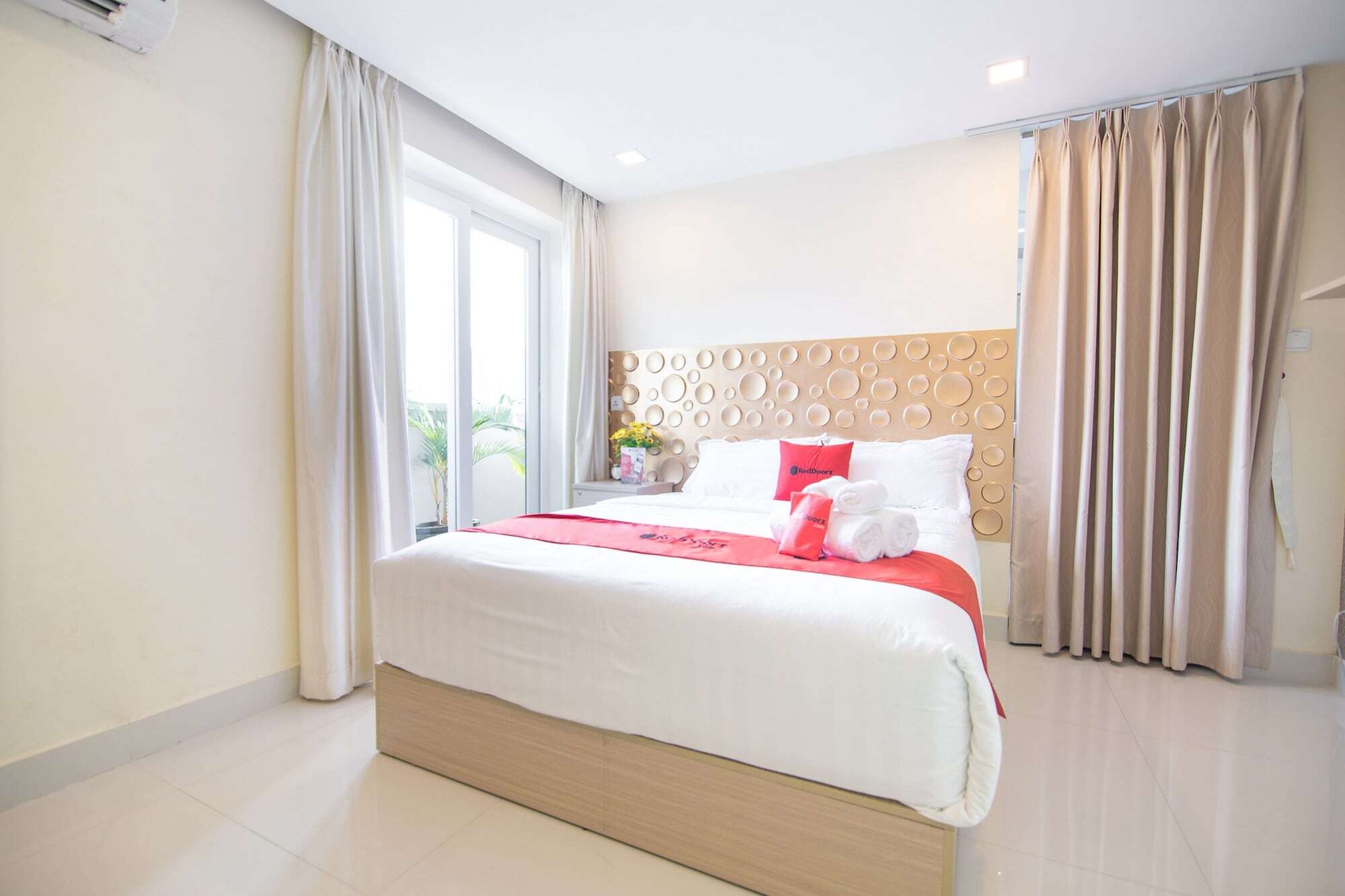 Reddoorz Plus Near Secc 2 Ho Chi Minh-stad Buitenkant foto